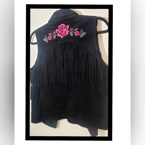 NWT Black Suede Vest....size S - Picture 2 of 2